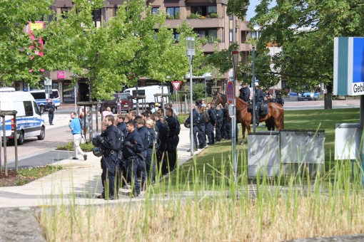 Bad Nenndorf ist von der Polizei besetzt