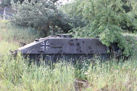 Panzerschrott auf dem Übungsgelände in Neustadt-Luttmersen